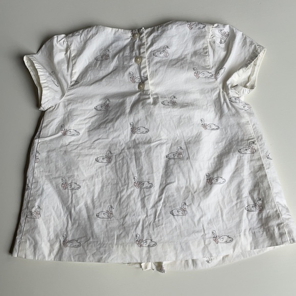 Janie And Jack | White Short Sleeve Swan Blouse | 4 - Picture 3 of 13